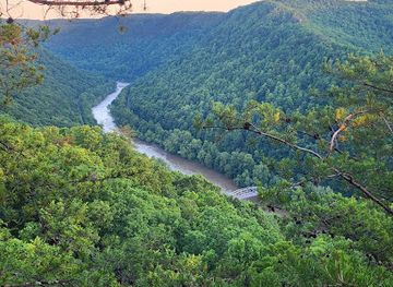 west-virginia/new-river-gorge-national-park-and-preserve/nightclub/new-river-gorge-bridge-overlook