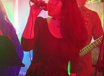 bolivia/potosi/nightclub/pub-chivaz