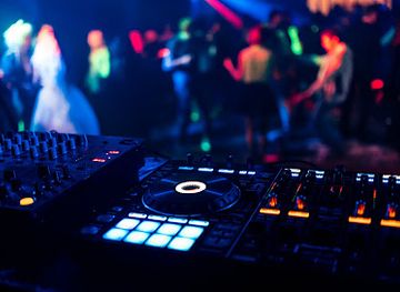 france/corsica/nightclub/closer-night-club-calvi