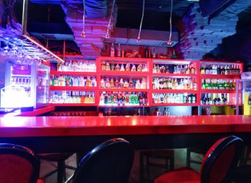 ukraine/lviv/old-town/nightclub/hiresh-karaoke-club