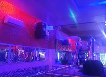 guinea/conakry/matam/nightclub/king-s-club