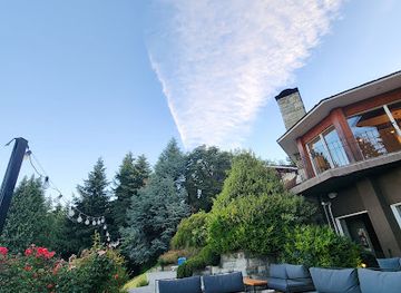 argentina/cerro-tronador/nightclub/the-wine-room