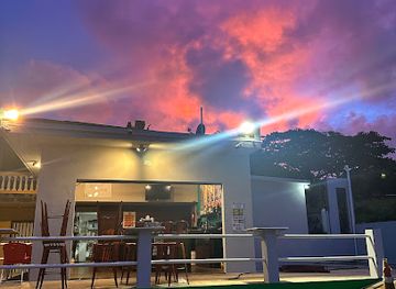 puerto-rico/vieques-island/nightclub/robin-s-mojito-bar-grill