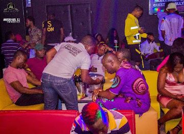 SMART NIGHT CLUB