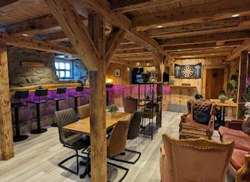 iceland/vik/nightclub/kjallarinn-cocktail-bar