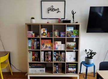 hungary/szeged/szent-istvan-ter/nightclub/offline-pont