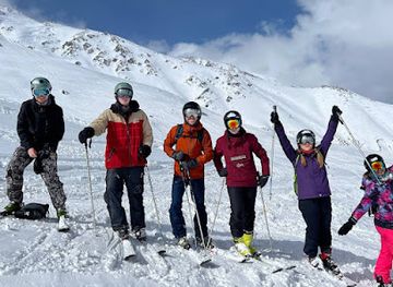 india/gulmarg/nightclub/gulmarg-ski-club
