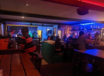 philippines/taal-volcano/nightclub/lighthouse-bar-and-restaurant