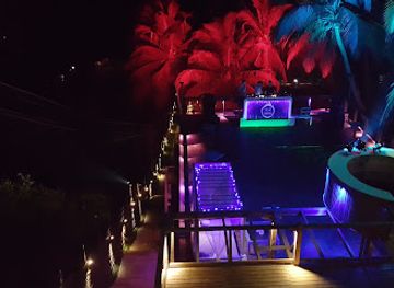 india/goa/vagator/nightclub/waters-beach-lounge-grill