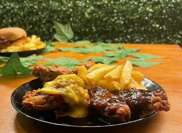 ecuador/mindo-cloud-forest/nightclub/montanita-club