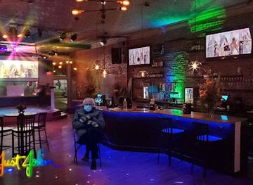 missouri/st-louis/nightclub/just-john-club