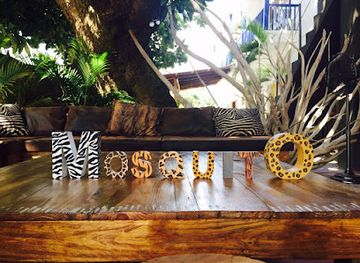 El Mosquito Art Bar