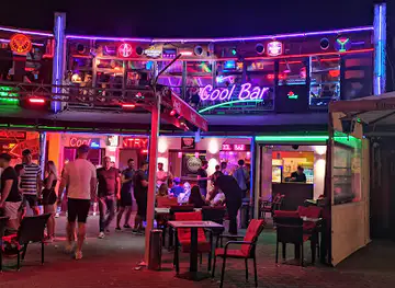Cool Bar & Club