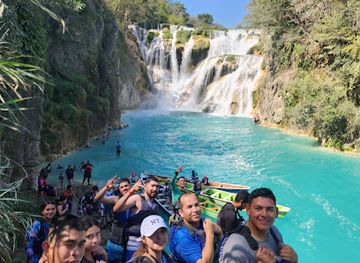 mexico/huasteca/nightclub/el-meco-v-tour