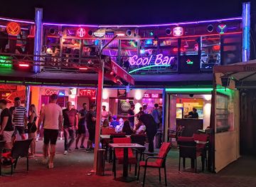 Cool Bar & Club