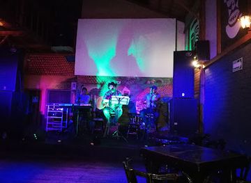 nicaragua/matagalpa-highlands/nightclub/artesanos-bar