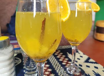 ecuador/quilotoa-crater-lake/nightclub/happy-llama-bar-cafeteria