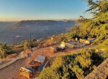 lebanon/al-shouf-cedar-nature-reserve/nightclub/sight-deir-el-qamar
