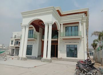 myanmar-burma/mandalay-region/nightclub/family-ktv