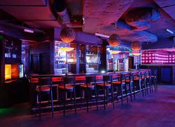 germany/bremen/altstadt/nightclub/avenue-bremen