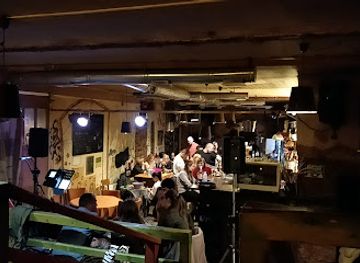 romania/harghita/nightclub/olommadar