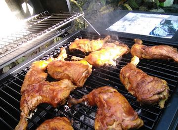 dominica/soufriere-bay/nightclub/bar-52