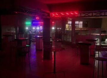 zimbabwe/lowveld/nightclub/club-lakers-hillside