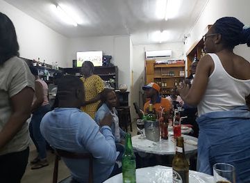 gabon/ogooue-maritime-province/nightclub/wines-place