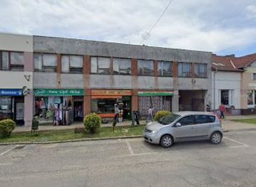 hungary/western-transdanubia/nightclub/talponallo-borozo