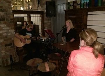 ireland/mizen-head/nightclub/cotter-s-bar-chaser-s-nightclub