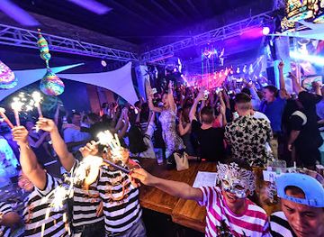 philippines/boracay/station-2/nightclub/summer-place