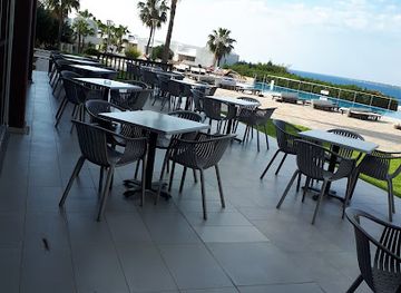 cyprus/latchi-beach/nightclub/la-terrasse