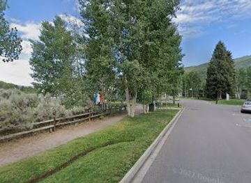 colorado/aspen/nightclub/hefner-lounge