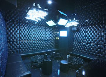 japan/tokyo/akihabara/nightclub/club-platinum