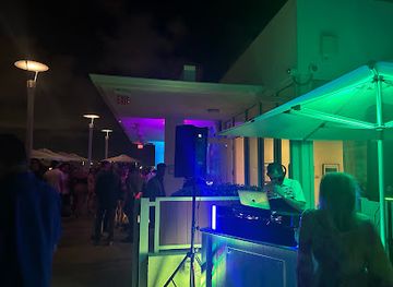 florida/sarasota/nightclub/perspective-rooftop-pool-bar