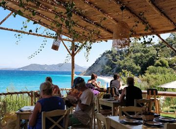greece/samos/nightclub/navagos-beach-bar