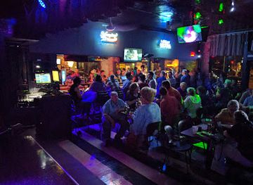 tennessee/memphis/midtown/nightclub/drus-bar-drus-place