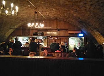 norway/svalbard/nightclub/schouskjelleren-mikrobryggeri