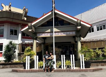 brunei/bandar-seri-begawan/kampong-ayer/nightclub/tarindak-d-seni