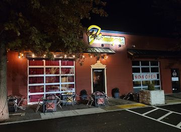 oregon/bend/nightclub/the-flamingo-room