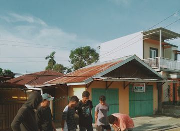 indonesia/maluku-islands/nightclub/granat-moeslim