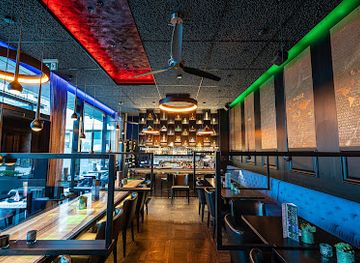 Esquire Bar.Bistro