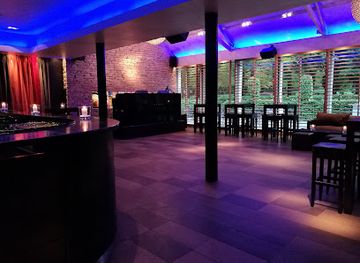 belgium/brussels/ixelles/nightclub/jeux-d-hiver