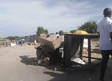 nigeria/maiduguri/nightclub/mshelia-barbing-saloon