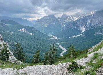 albania/valbona-valley-national-park/nightclub/valbona-pass