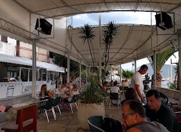 montenegro/herceg-novi/nightclub/yachting-club-32