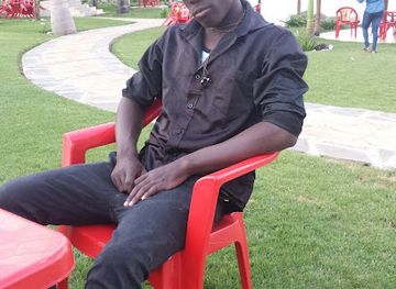 tanzania/mahale-mountains/nightclub/ilamba-majengo-mapya