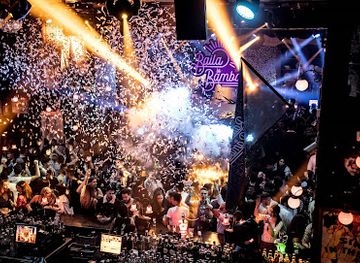 spain/granada/sacromonte/nightclub/mae-west-granada