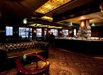 australia/adelaide/glenelg/nightclub/horizons-cocktail-lounge