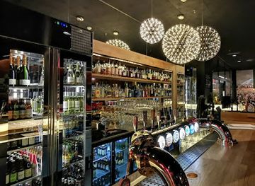 norway/lofoten-islands/nightclub/molldora-lounge-bar